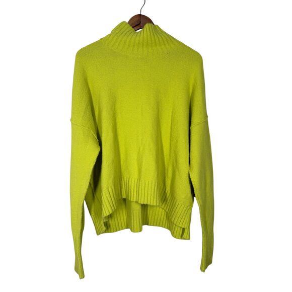 NWT Free People Acid Lime Turtle Neck Sweater Womens Sz M Soft Cozy Pull Over - Picture 1 of 8